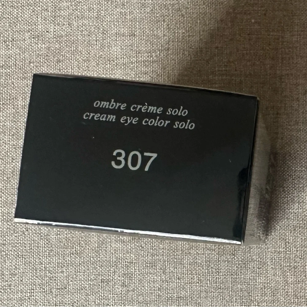 cle de peau achieve bold